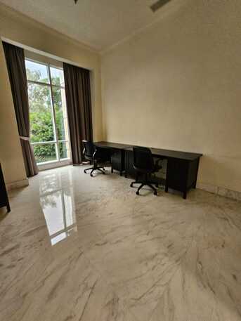 IDR 9300000000/year, Furnished, Studio, 422 Sq. Meter, Disewakan Botanica Townhouse 4br Ada PRIVATE Pool Uk 422 Sqm At Jakarta Selatan