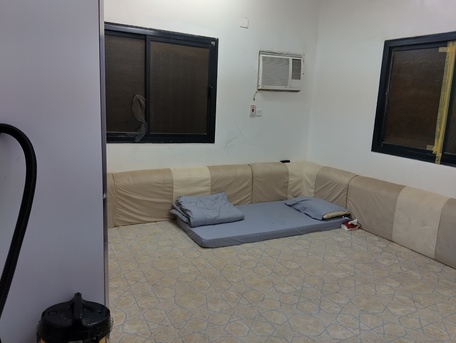 SAR 1200/month, Room + Bath Available In Alwajh