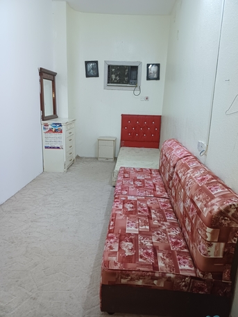 SAR 1000/month, Small Room Available For Rent In Duba Prime Location