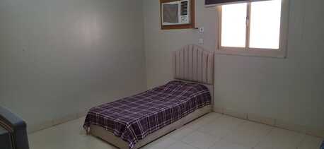 SAR 800/month, 1 BR, ONE PERSON BED SPACE AVAILABLE